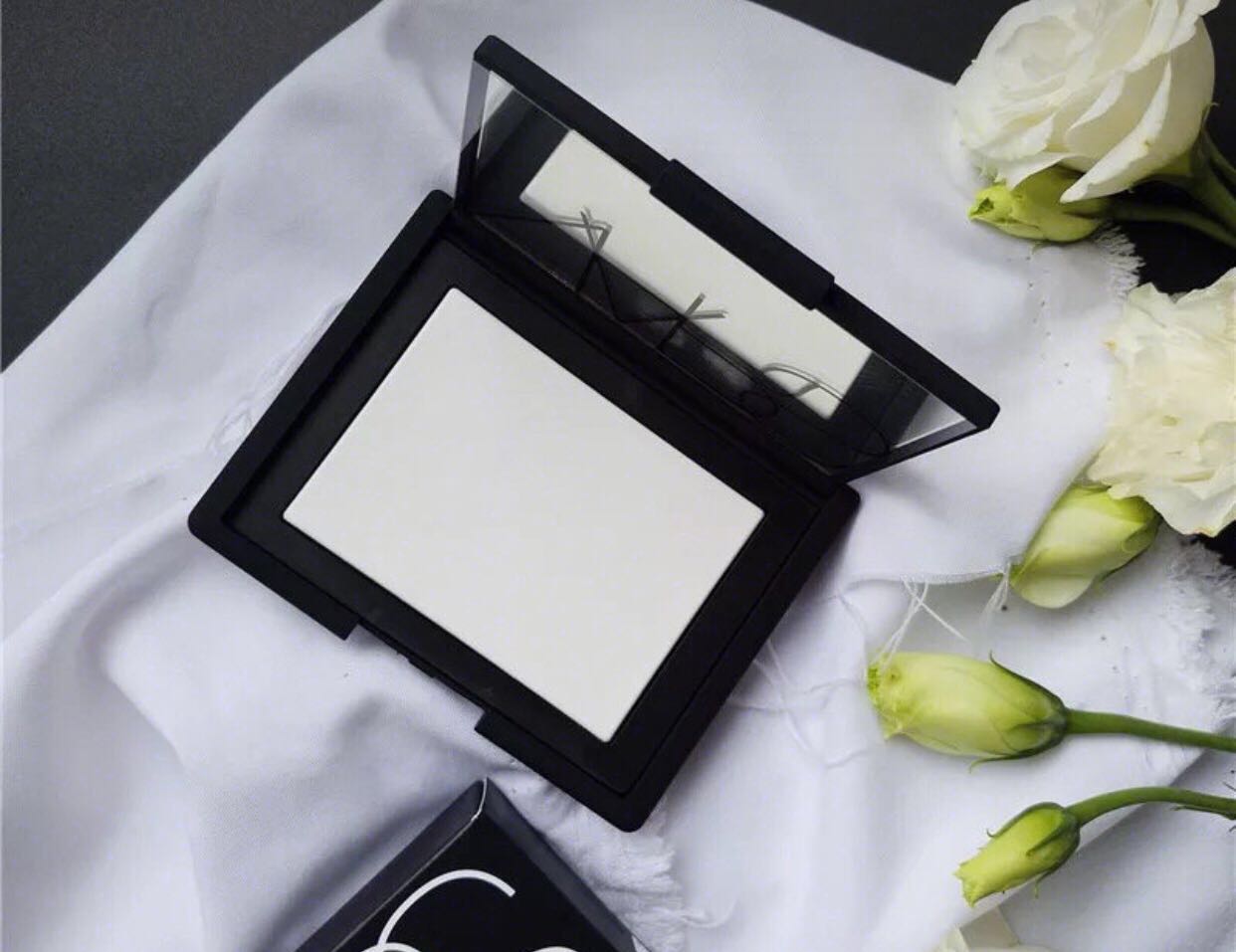 干皮夏季定妆散粉怎么选,适合夏季的定妆喷雾