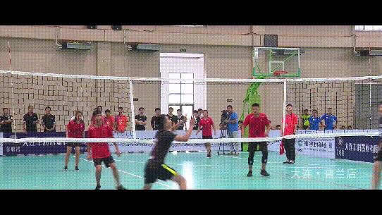 这个球赛真新鲜，你肯定没见过