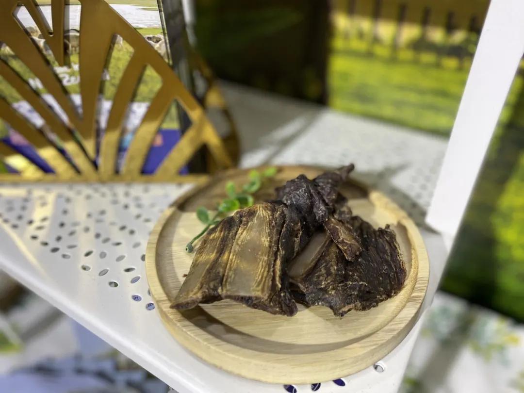 耐吉斯今年亚宠展上做了啥？挤都挤不进