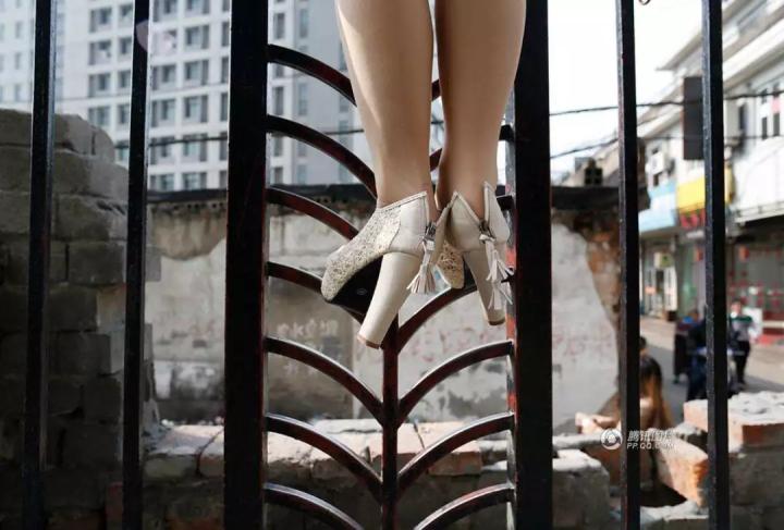 十几岁的孩子经常逃学，该怎么办？