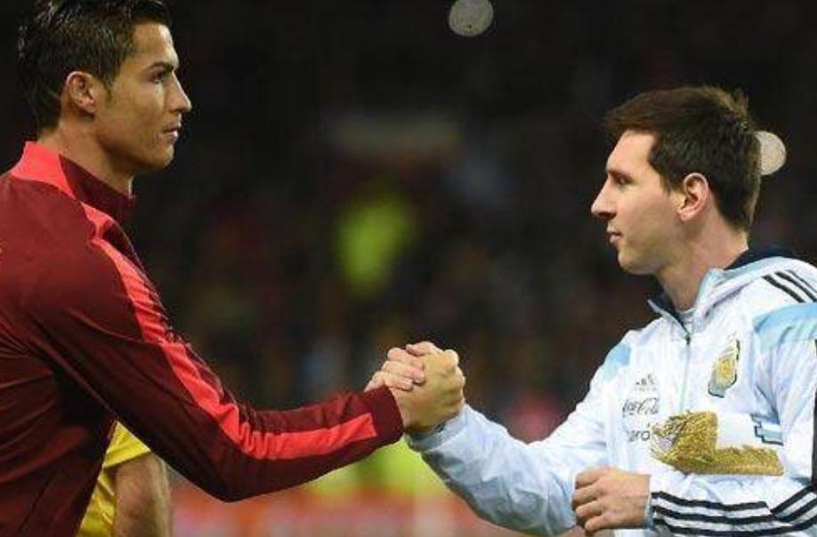 足坛评价梅西与c罗,足坛双雄梅西