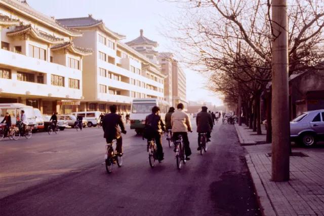 80年代的桂林客车,80年代的桂林十字街