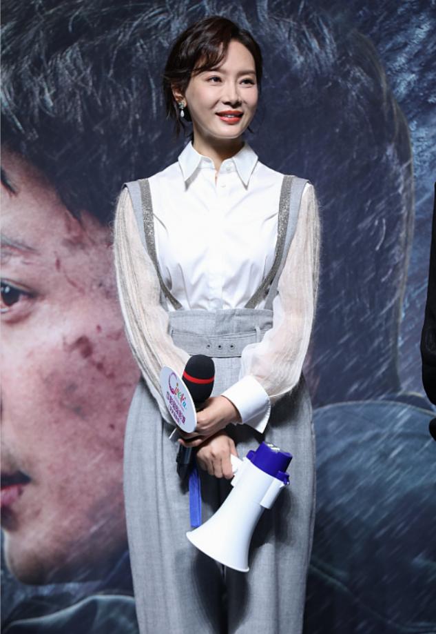 陈数保养,40岁陈数穿什么裤子