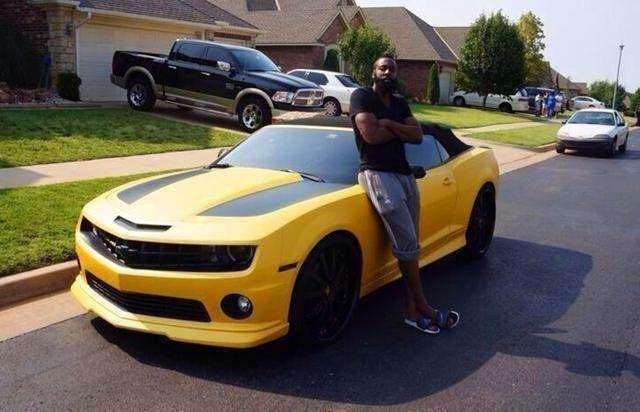 nba球星小卡开什么车,nba巨星豪华座驾