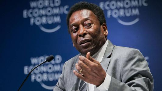 C罗成为欧洲杯历史助攻王,c罗成为足坛历史射手王穿的球衣