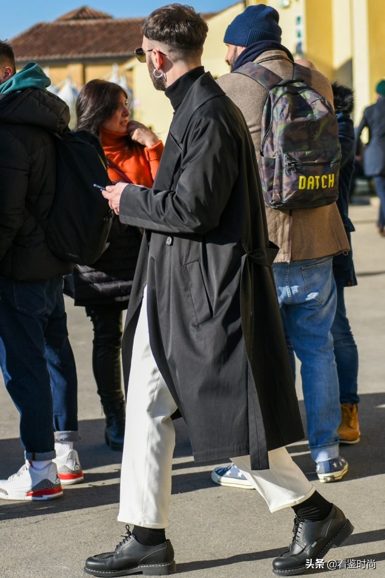 男士风衣如何穿保暖又时尚,2020年最流行的男士风衣