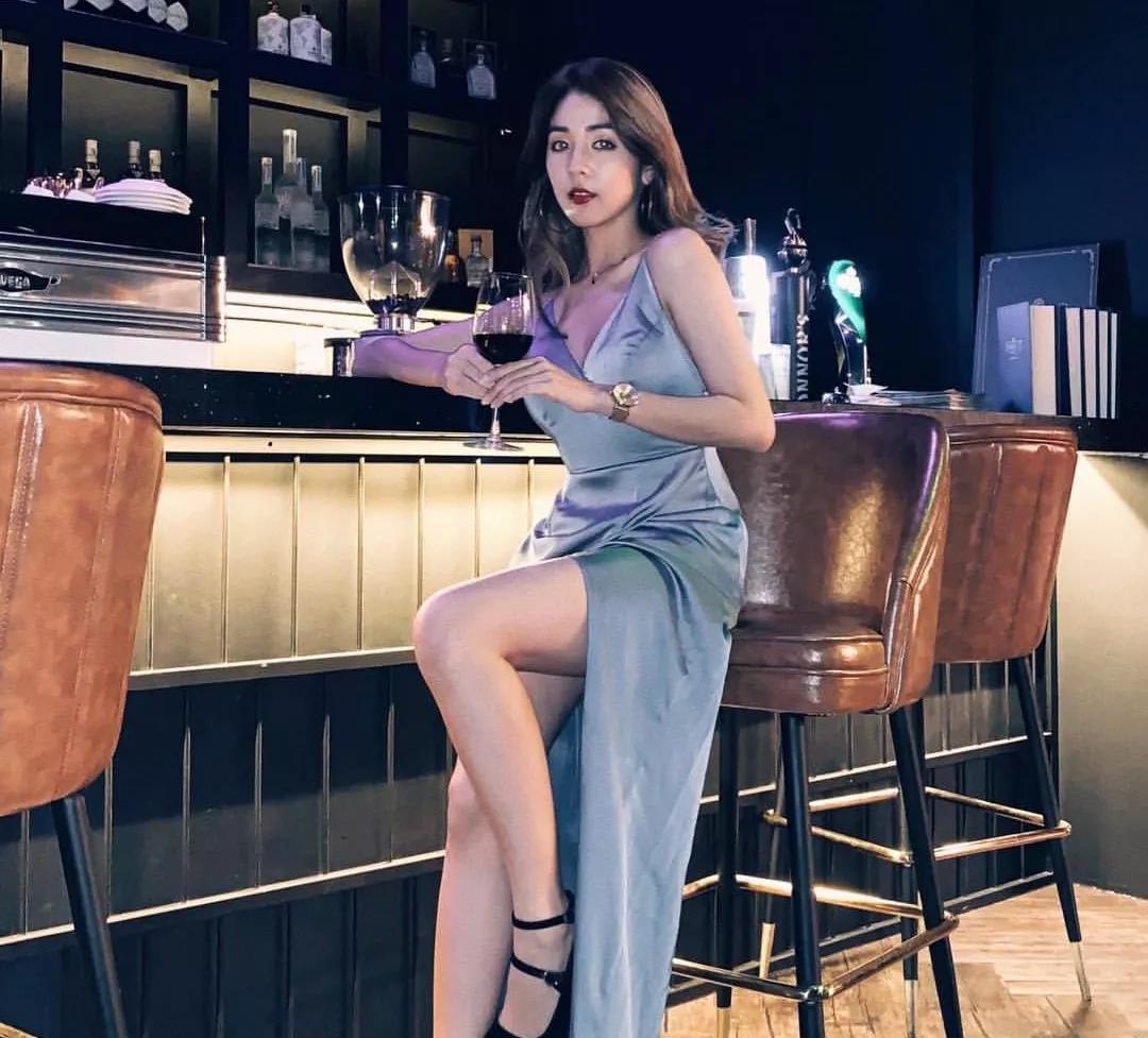 酒吧里最受欢迎的“深水*弹炸**”,只有今晚不回家的妞敢碰...