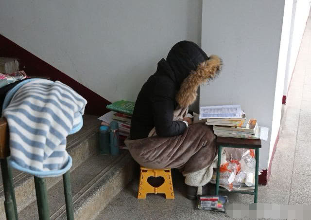 本科985大学考研失败该怎么办,考研二战因数学考砸失败了怎么办