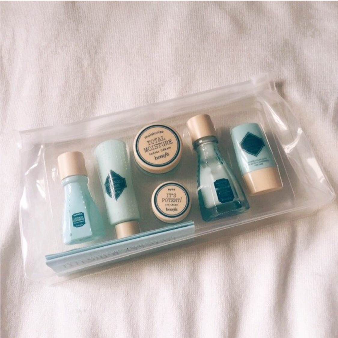 便携实用旅行必备护肤小套装,安利旅行装护肤品套装