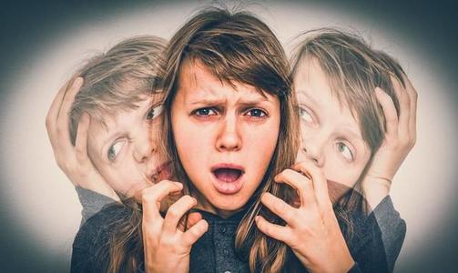 一个精神分裂的人觉醒了24个人格,4岁女孩分裂出1000种人格