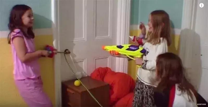 没有大人管的小孩子,没有大人管的孩子