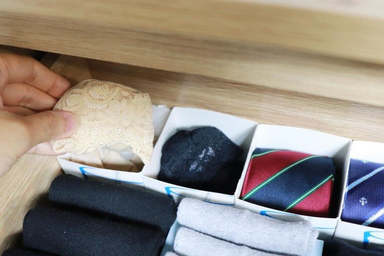 竖牛奶箱怎么改造收纳盒,纯牛奶盒子可以做成什么收纳