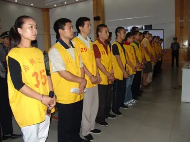 孟州女富豪的谢幕：留学韩国，误入歧途，27岁入狱8年，连累亲哥