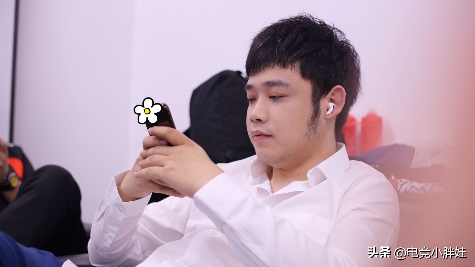 AG久诚被下放到二队，笑影重回首发，网友：笑影故意卖惨效果真好