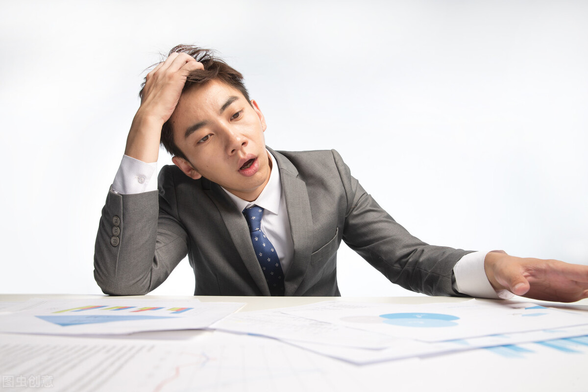 工作中特别讨厌一个同事怎么办,很讨厌一个同事看见就烦怎么相处