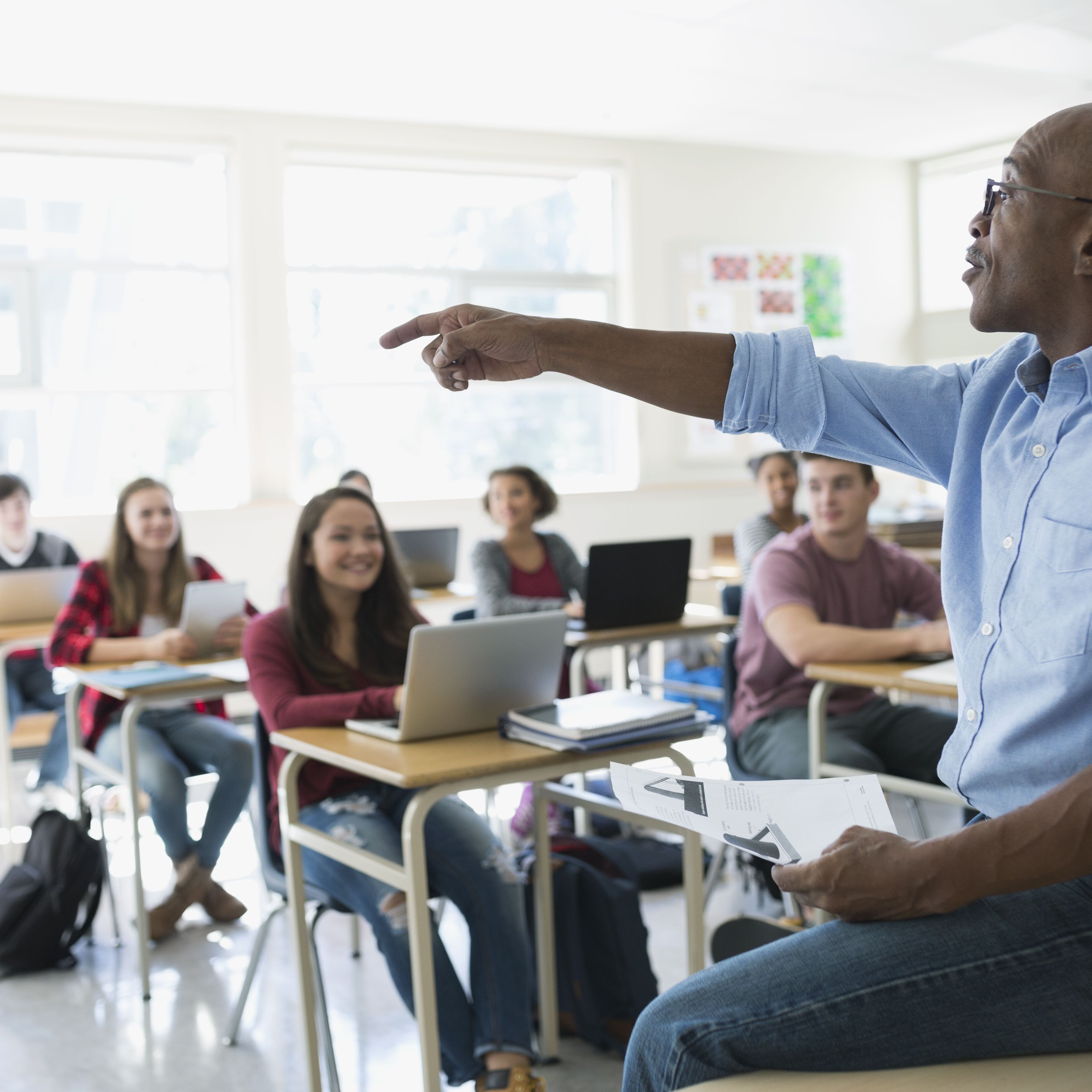 美国高中学校,美国高中学校是什么样子的