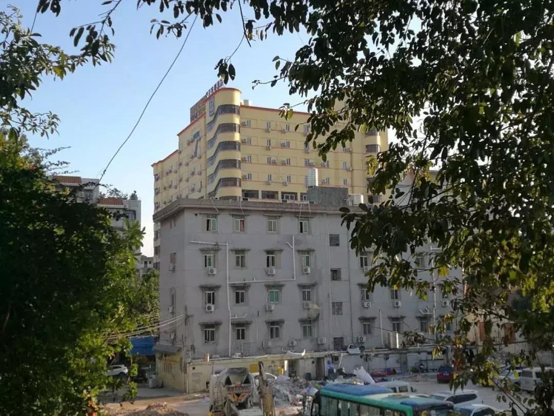 龙华海岸城在哪个位置,深圳龙华海岸城旧改是否搁浅