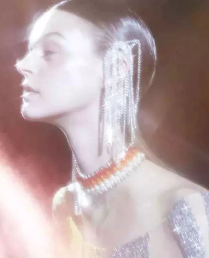 大金链子忘了戴,大金链子好久没戴了