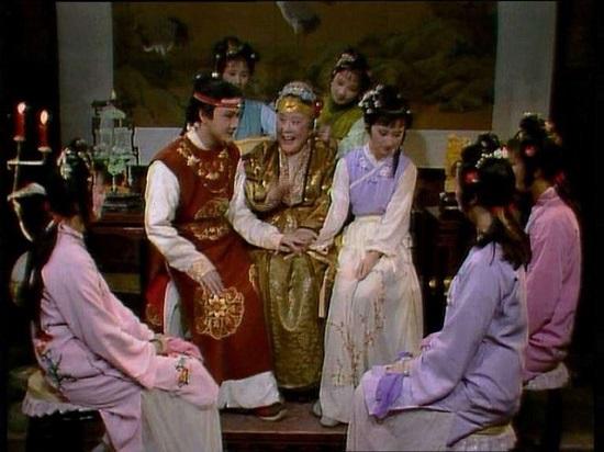 红楼梦贾母下手狠吗,红楼梦深度解析贾母