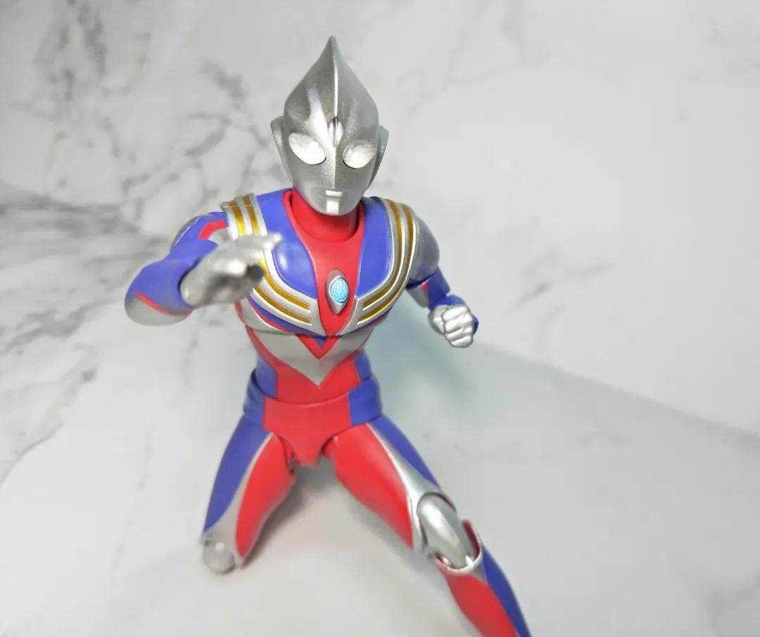 光的继承者图片,shf系列迪迦奥特曼开箱视频