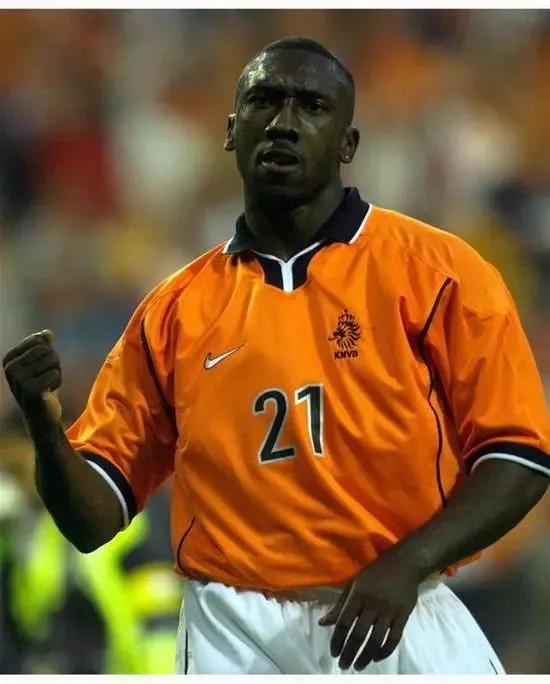 足坛73年球星,足坛70号