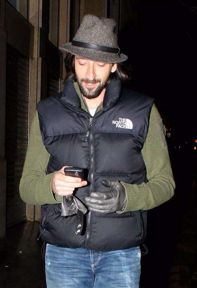 潮男羽绒背心,时尚羽绒背心马甲外套穿搭男士