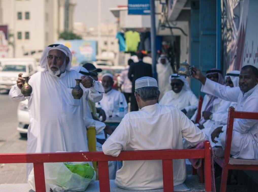 阿联酋是什么时候独立,阿联酋与哪个国家关系比较好