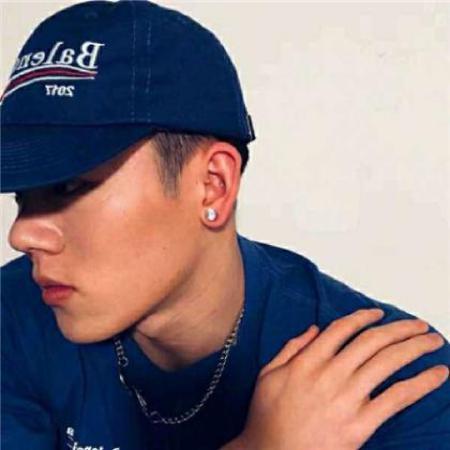 英文快手男生四字霸气网名,快手英文网名女生霸气