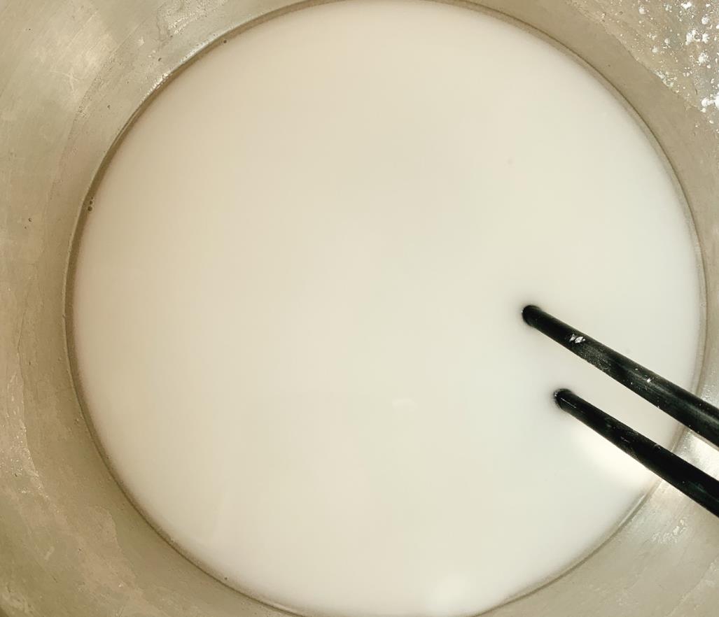 做凉粉容易碎，不劲道？掌握一个小技巧，劲道爽滑，比买的还好吃