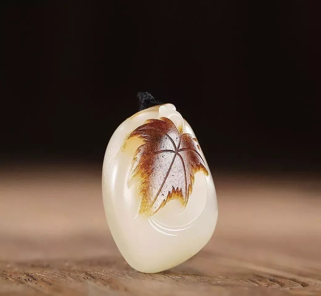 一花一世界一叶一菩提下半句,一花一世界一叶一菩提寓意