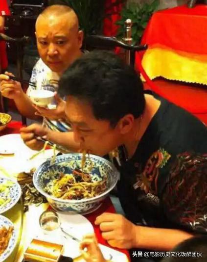 于谦有多喜欢吃卤煮,于谦早餐吃卤煮