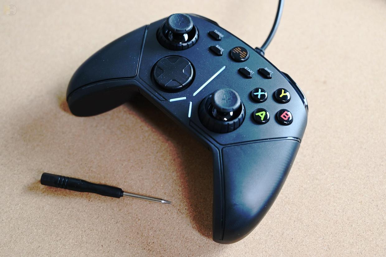 北通阿修罗3有线手柄怎么样,北通阿修罗3用的摇杆