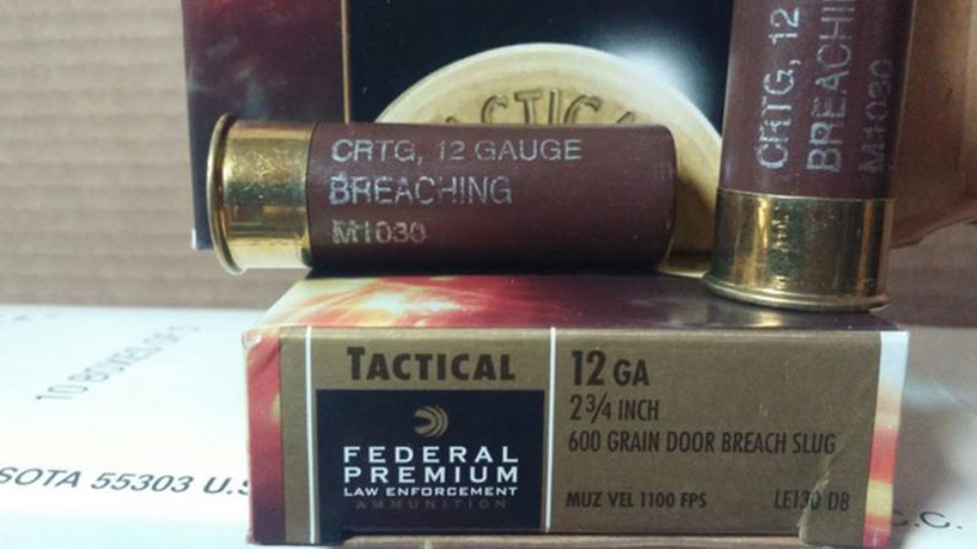 CQB战术的破门攻坚，实战中操作方法不同，安全与快捷是首选