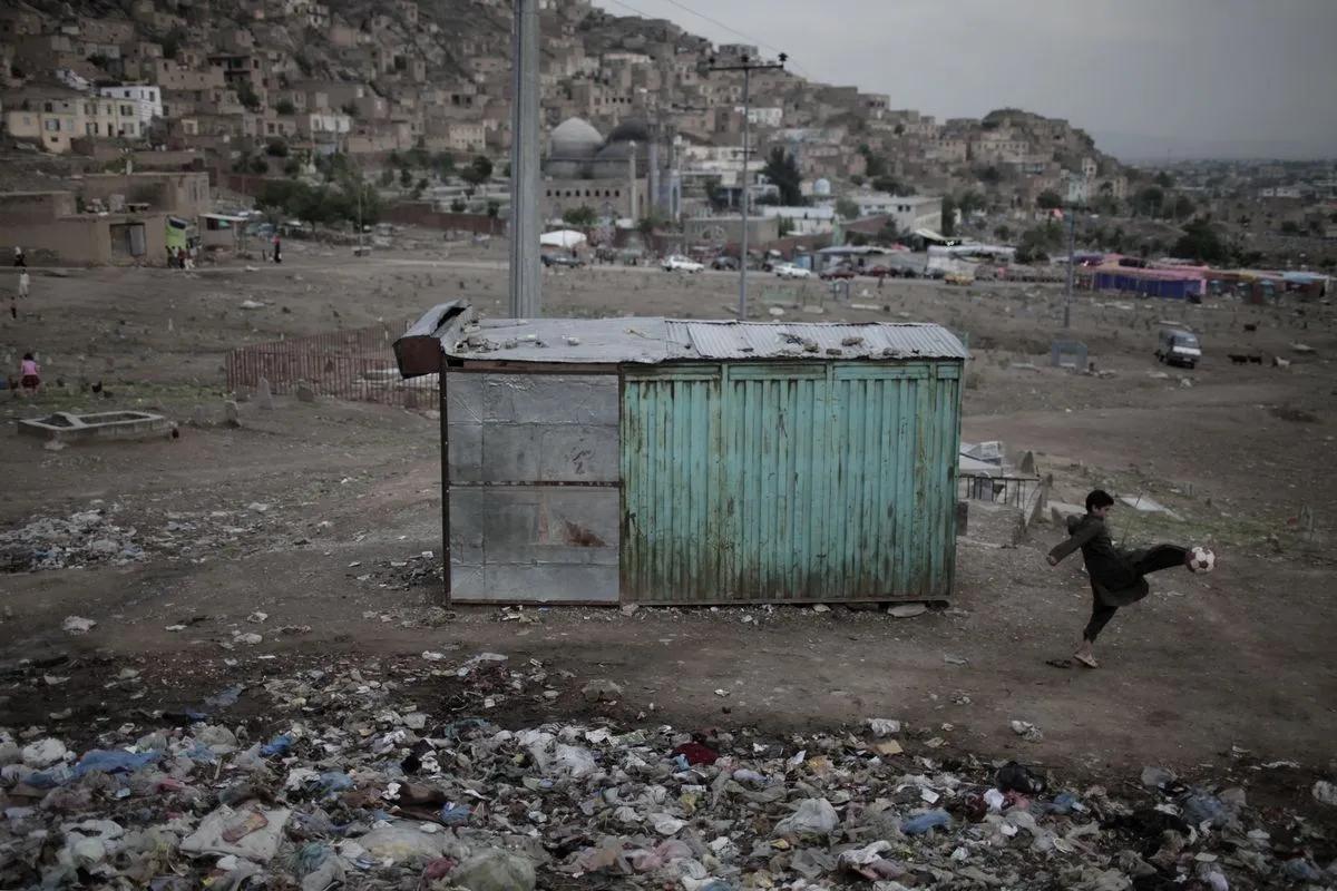 阿富汗全部是废墟了吗,阿富汗战火中的足球