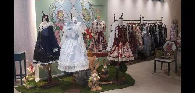 夏天最贵的裙子一条多少钱呀,一条裙子竟然99万