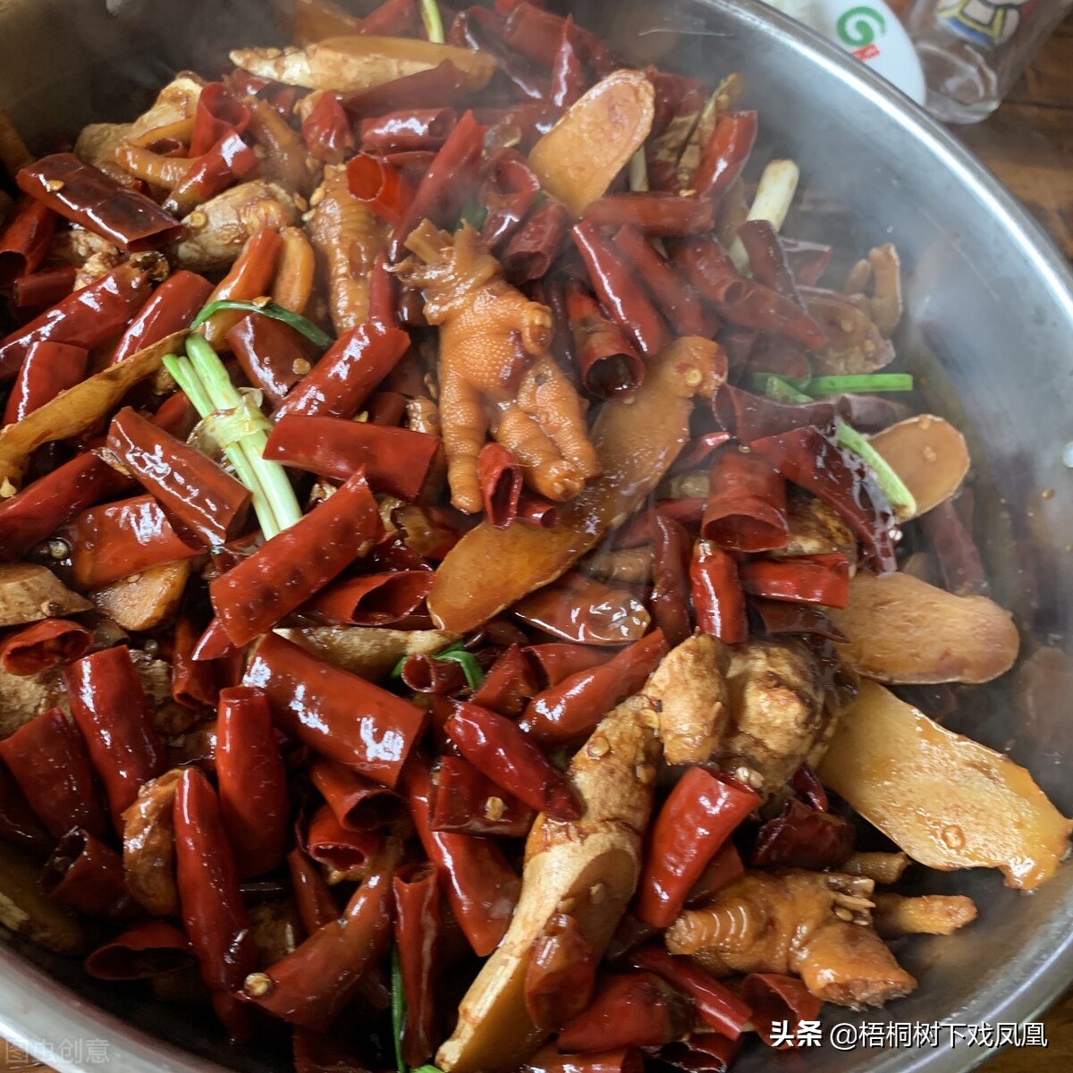 湖南人不怕辣的来历,湖南菜不见辣椒还为什么这么辣