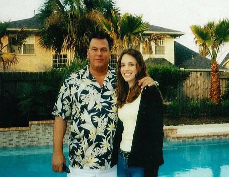 她21岁被性侵,41年来靠画像抓获1266名罪犯,创吉尼斯世界纪录