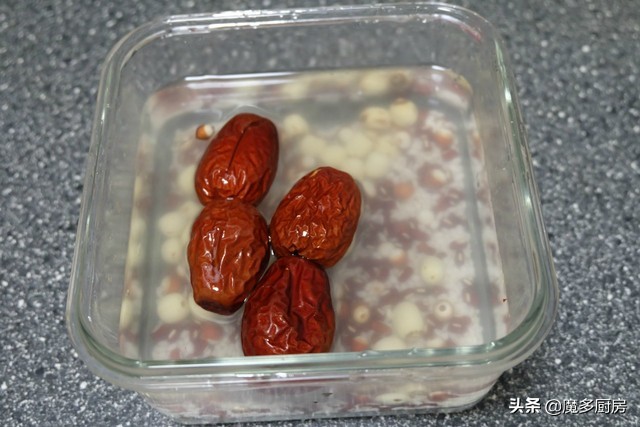 早餐饮品的简单做法,早餐自制五谷豆浆香浓细腻