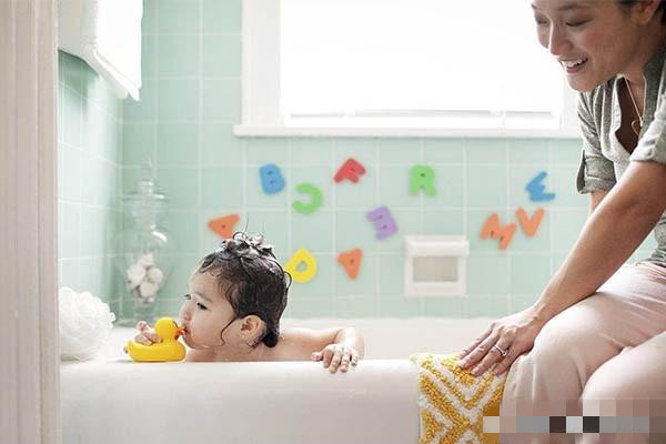 孩子总喊屁屁疼,3岁宝宝老是喊屁屁疼挂什么科