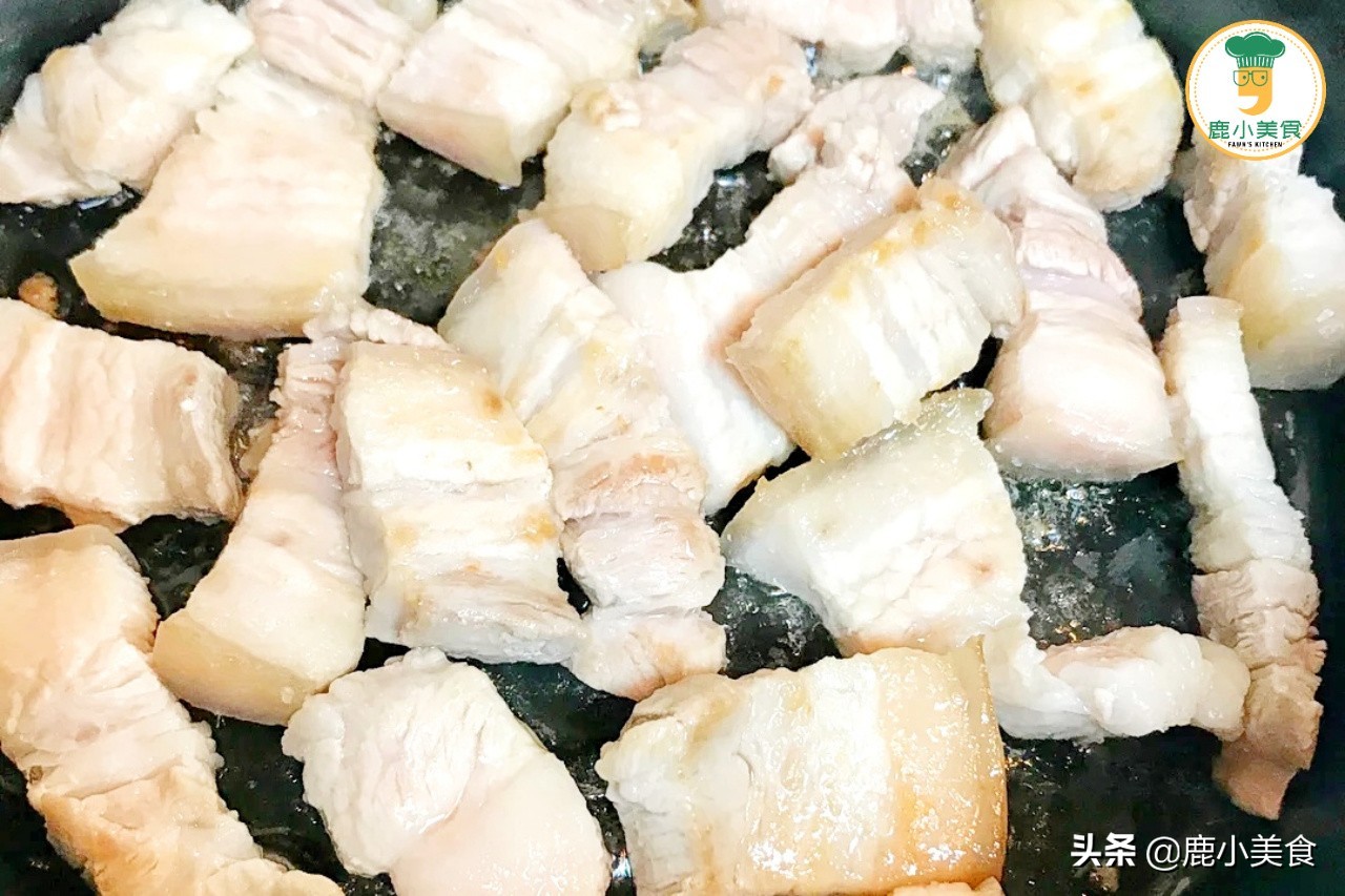 红烧肉硬还柴怎么回事,五花肉如何红烧才软烂