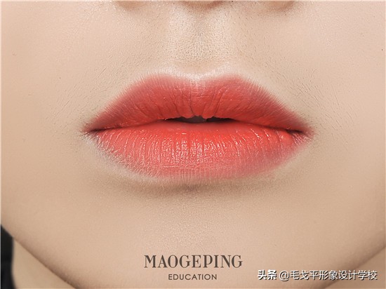 甜美公主风妆容,洋气又显可爱的妆容