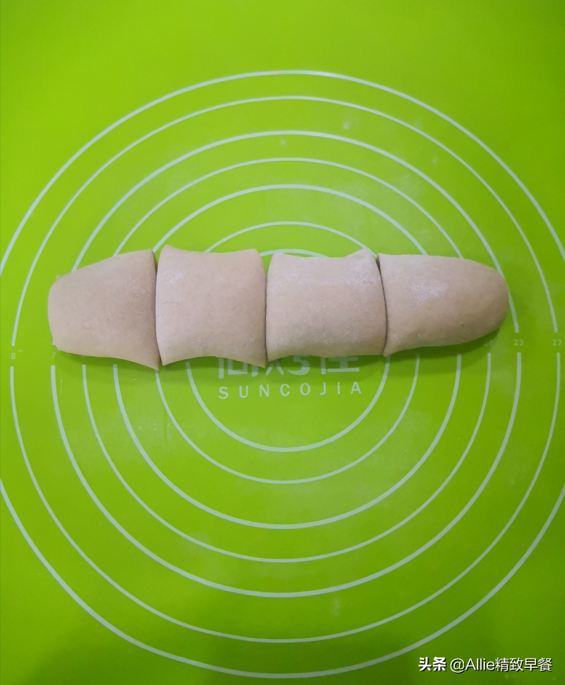 酥酥烧饼正宗做法,五香酥烧饼做法大全