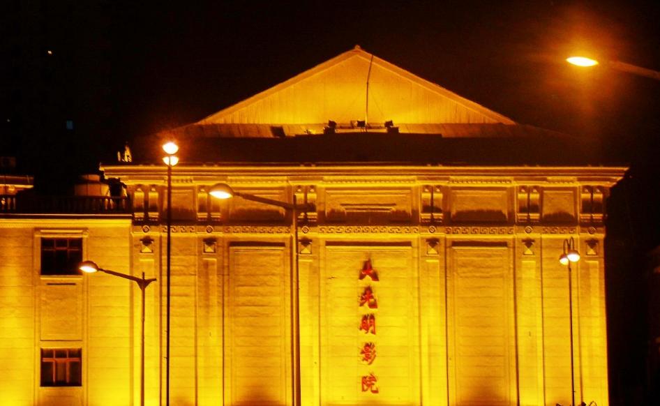 天津夜生活玩什么好,天津酒吧夜生活实拍