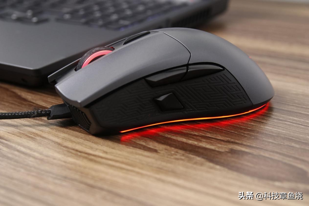 rog战刃打g2标准,rog战刃大g2经典版测评