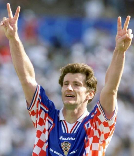 世界足坛公认的十位足球运动员,世界足坛史上十大足球巨星