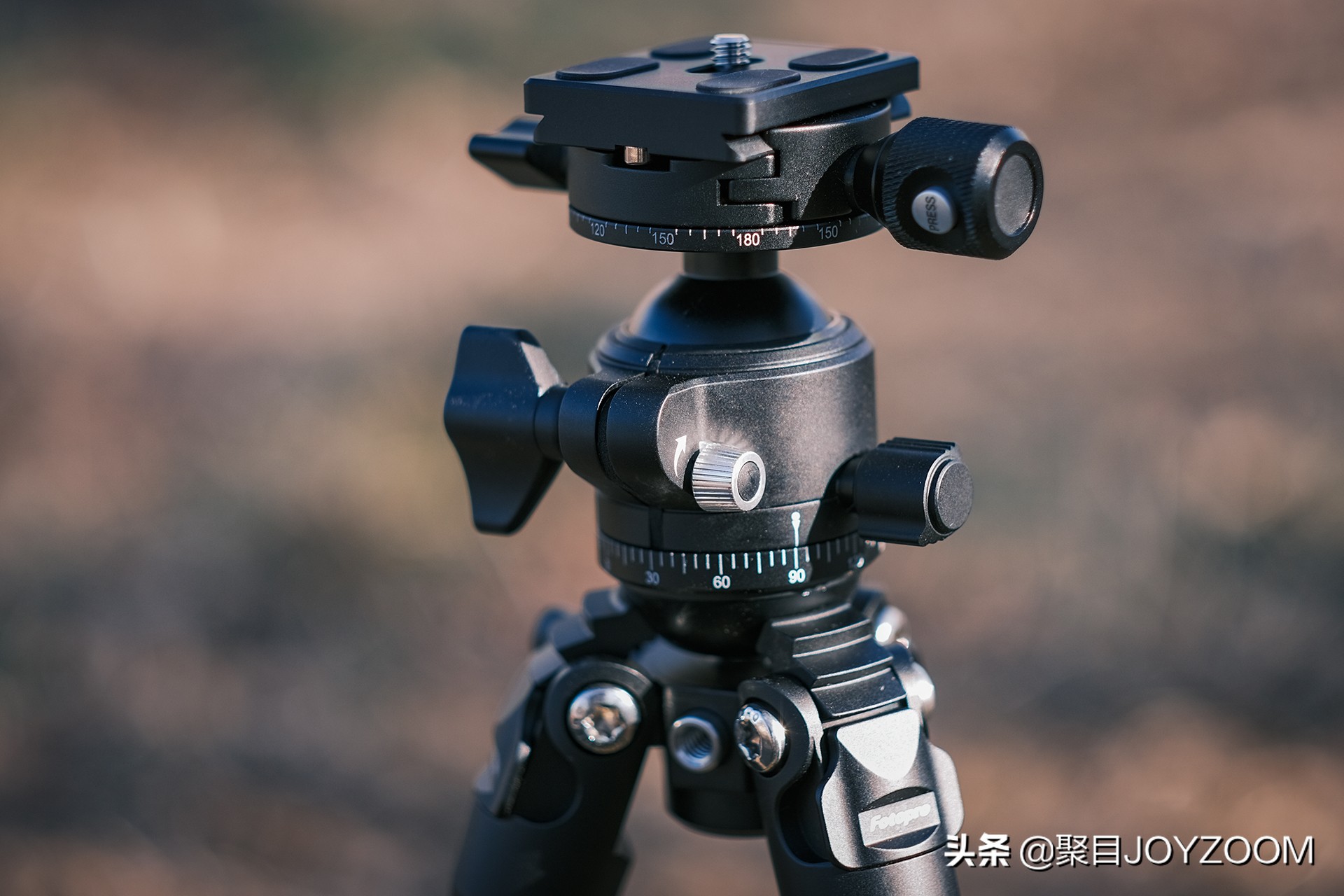 专业便携三脚架评测,蓝标富图宝三脚架