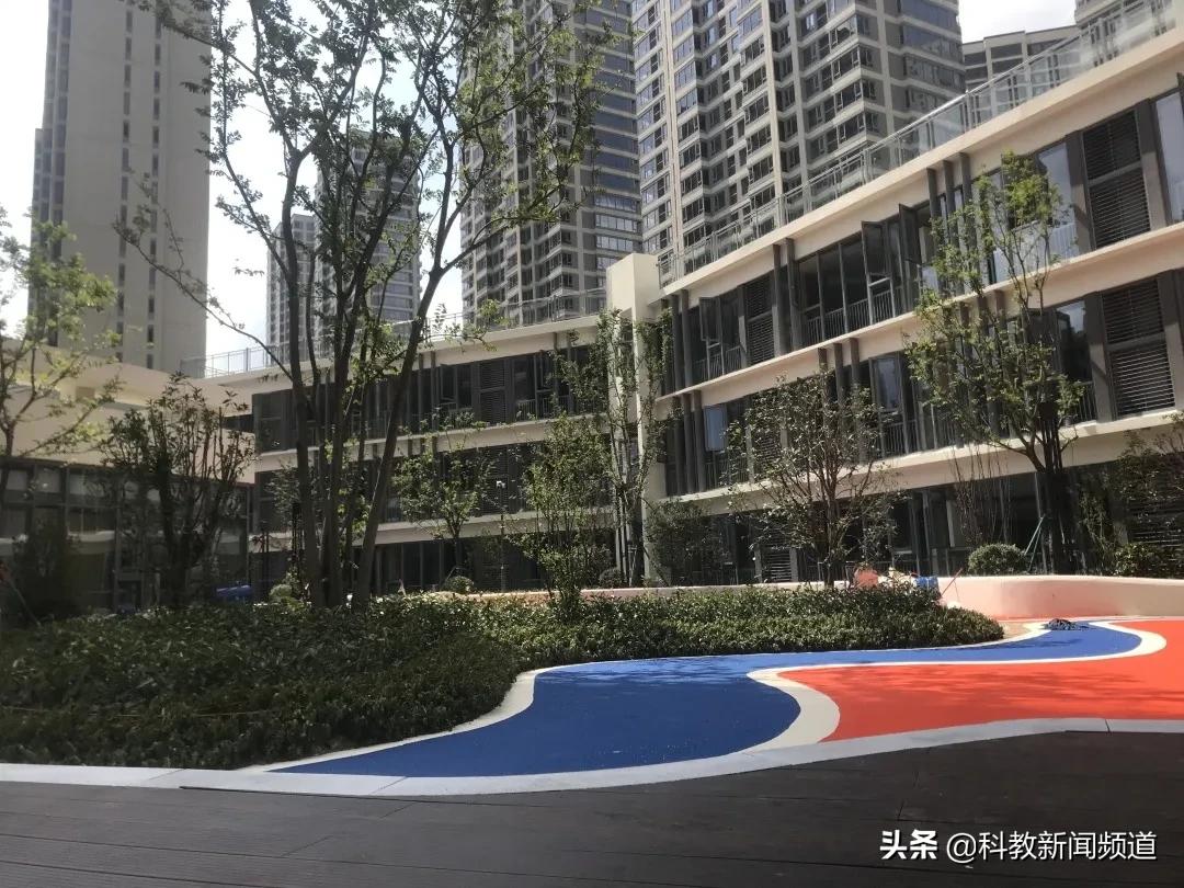 合肥工业大学欢迎新同学,热烈欢迎各位新同学返校