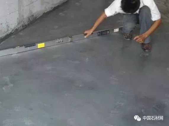 地面石材铺贴多少钱一平方,干挂石材地面怎么铺贴