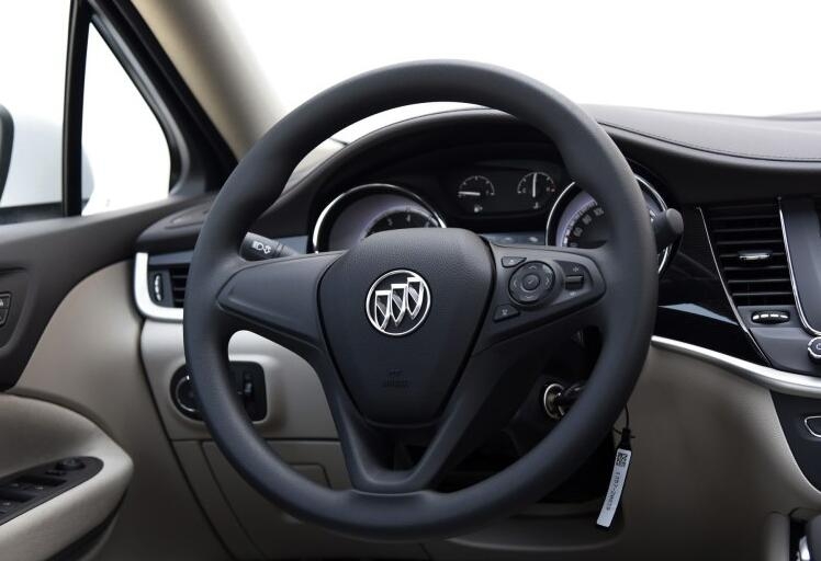 号称家轿之王的别克威朗怎么样,别克威朗大气时尚家用轿车好选择