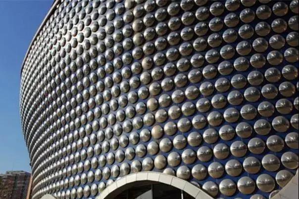 恒大100亿足球场,恒大足球场120亿元